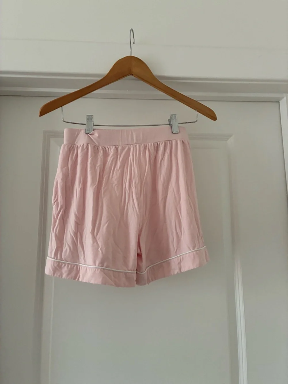 Cozy Earth Women's Bamboo Stretch-Knit Short Sleeve Pajama Set in Blossom - Picture 10 of 10